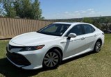 Used 2018 Toyota Camry LE image 3