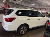 Used 2017 Nissan Pathfinder S image 2