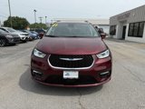 Certified 2021 Chrysler Pacifica Touring-L image 3