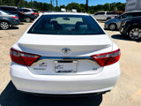 Used 2017 Toyota Camry SE image 4