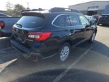 Used 2019 Subaru Outback 2.5i Premium image 2
