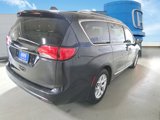 Used 2018 Chrysler Pacifica Touring-L w/ Tire & Wheel Group image 4