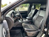 Used 2021 Jeep Grand Cherokee Laredo X image 3