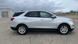 Used 2018 Chevrolet Equinox LT image 3