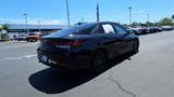 Used 2022 Hyundai Elantra SEL w/ Convenience Package image 2