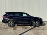 Used 2022 Toyota Highlander XLE image 6