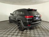 Used 2019 Jeep Grand Cherokee Laredo image 4