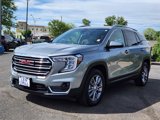Used 2024 GMC Terrain SLT image 4