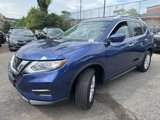 Used 2018 Nissan Rogue SV image 3