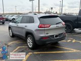 Used 2016 Jeep Cherokee Latitude image 3