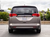 Used 2017 Chrysler Pacifica Touring image 5