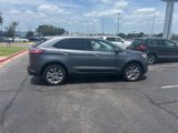 Used 2022 Ford Edge Titanium image 3