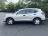 Used 2017 Nissan Rogue S image 3