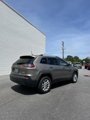 Used 2019 Jeep Cherokee Latitude w/ Cold Weather Group image 2