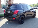 Certified 2022 Chevrolet Trax LT w/ Midnight Edition image 4