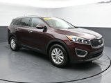 Used 2016 Kia Sorento LX image 2
