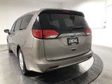 Used 2017 Chrysler Pacifica Touring image 5