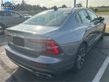 Used 2021 Volvo S60 T5 Momentum w/ Advanced Package image 3