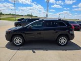 Certified 2017 Jeep Cherokee Latitude w/ Cold Weather Group image 5