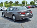 Used 2022 Toyota Camry LE image 3