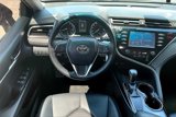 Used 2018 Toyota Camry SE image 5
