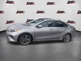 Used 2022 Kia Forte LXS image 2