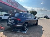 Used 2023 Volkswagen Tiguan SE w/ Panoramic Sunroof Package image 5