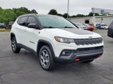 Used 2022 Jeep Compass Trailhawk w/ Trailhawk Convenience Group image 2