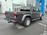 Used 2021 Jeep Gladiator Sport image 4