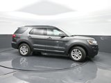 Used 2018 Ford Explorer XLT w/ Equipment Group 202A image 3