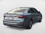 Used 2024 Volkswagen Jetta SE image 5