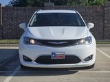 Used 2019 Chrysler Pacifica Touring-L image 2
