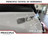 Used 2024 GMC Terrain SLT image 5