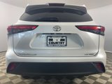 Used 2022 Toyota Highlander LE image 6