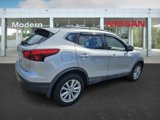 Used 2017 Nissan Rogue Sport SV image 4
