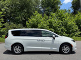 Used 2022 Chrysler Voyager LX image 5