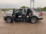 Used 2017 Ford Explorer Platinum image 4
