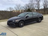 Used 2022 Toyota Camry SE image 2