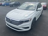 Used 2019 Volkswagen Jetta SEL Premium image 2