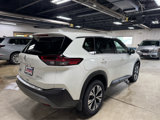 Used 2021 Nissan Rogue SV image 4