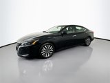 Used 2023 Nissan Altima 2.5 SV image 3