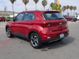 Used 2023 Hyundai Venue Limited image 3