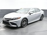 Used 2021 Toyota Camry SE image 3