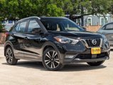 Used 2020 Nissan Kicks SR image 2