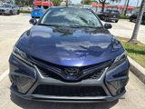 Used 2022 Toyota Camry SE image 2