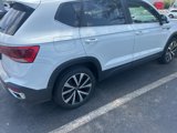 Used 2023 Volkswagen Taos SE image 2