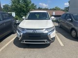 Used 2020 Mitsubishi Outlander SE image 3