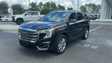 Used 2024 GMC Terrain SLT image 3