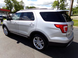 Used 2017 Ford Explorer XLT w/ Equipment Group 202A image 5