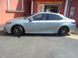 Used 2023 Toyota Camry SE image 3